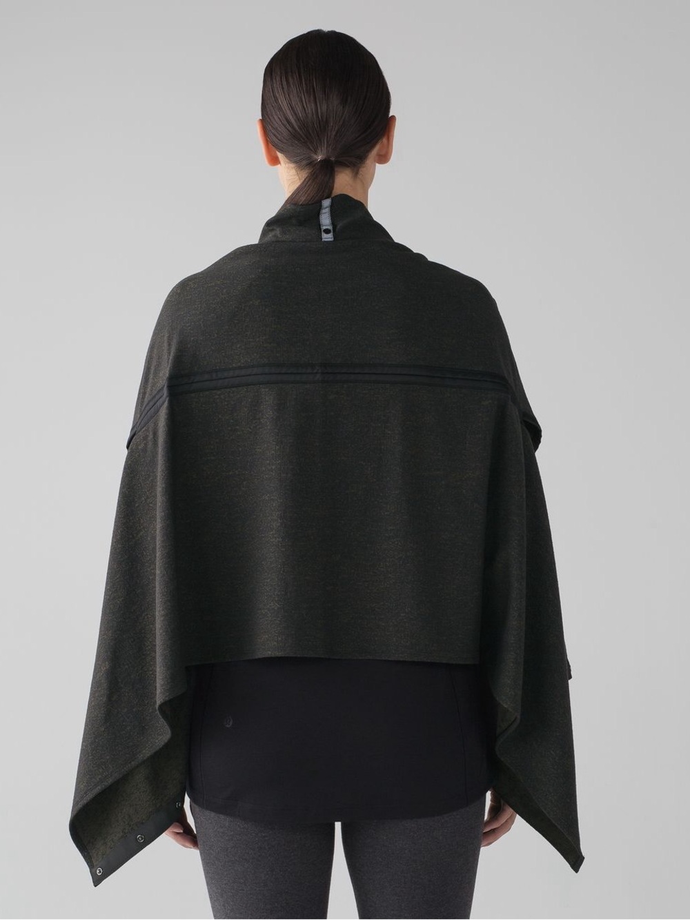 Lululemon Vinyasa Wrap
Running Luon Suited Jacquard Black Dark Olive